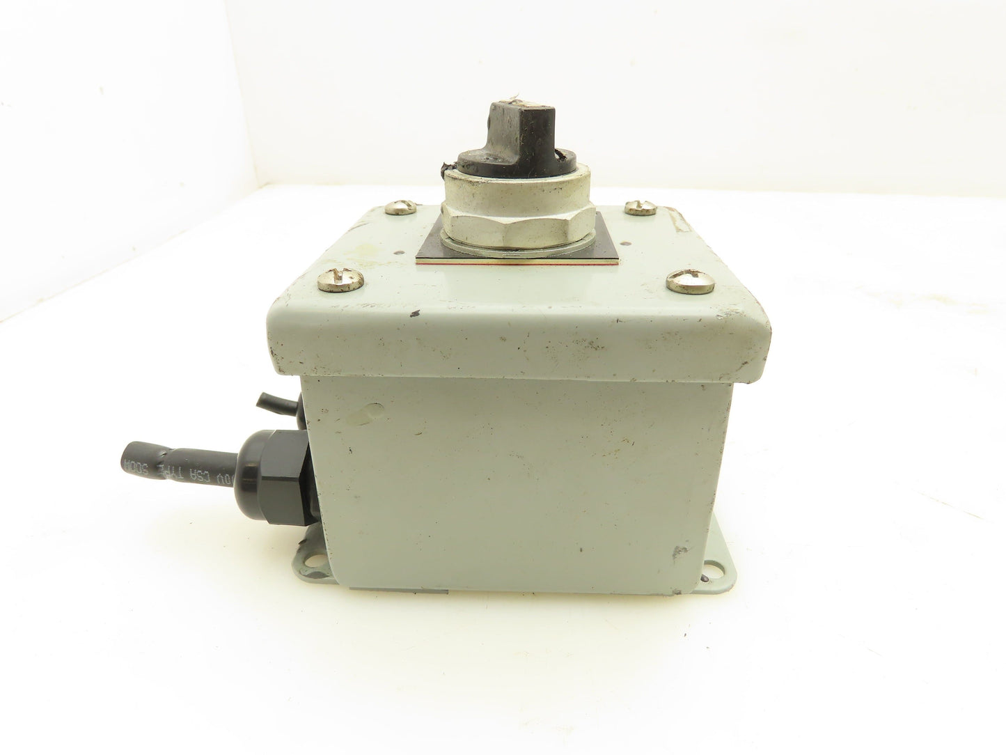 Hubbell Wiegmann PB1 Enclosure w/Allen Bradley Switch HT84 Nema Type 12 Lot of 4