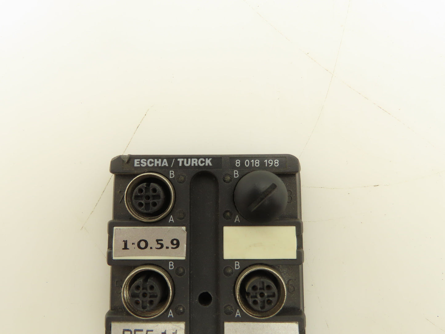 Escha/Turck 8018198 Terminal Junction Box 8-Port 30V