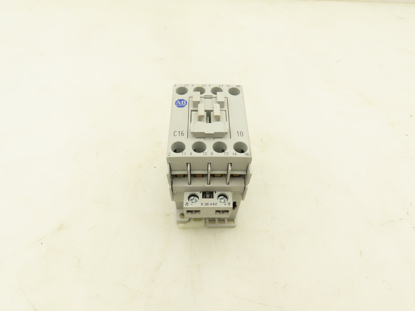 Allen Bradley 100-C16UEJ10 Contactor 24VDC Coil 16A 1 N.O.