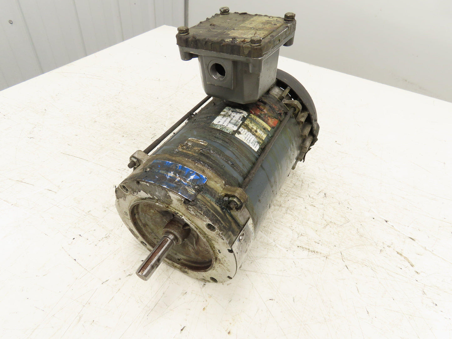 Marathon XX56T17G5317F AC Motor 1Hp 1725 RPM 208-230/460V 3PH 56C Hazardous Loc