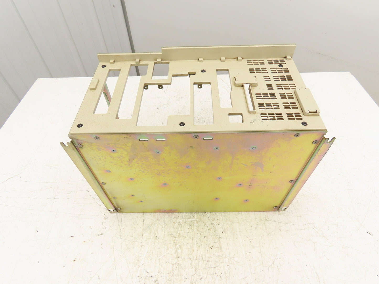 Yaskawa JZNC-NRK01-1 Chassis Interface Card Rack