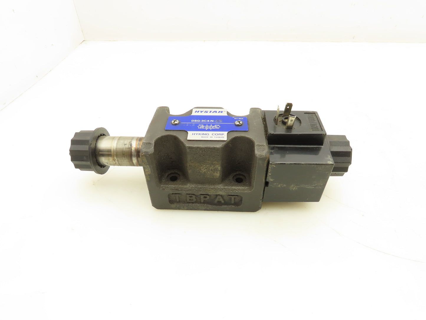 Hystar DSG-3C4-N-03 Hydraulic Spool Solenoid Valve 4/3 Type 110V Missing Coil
