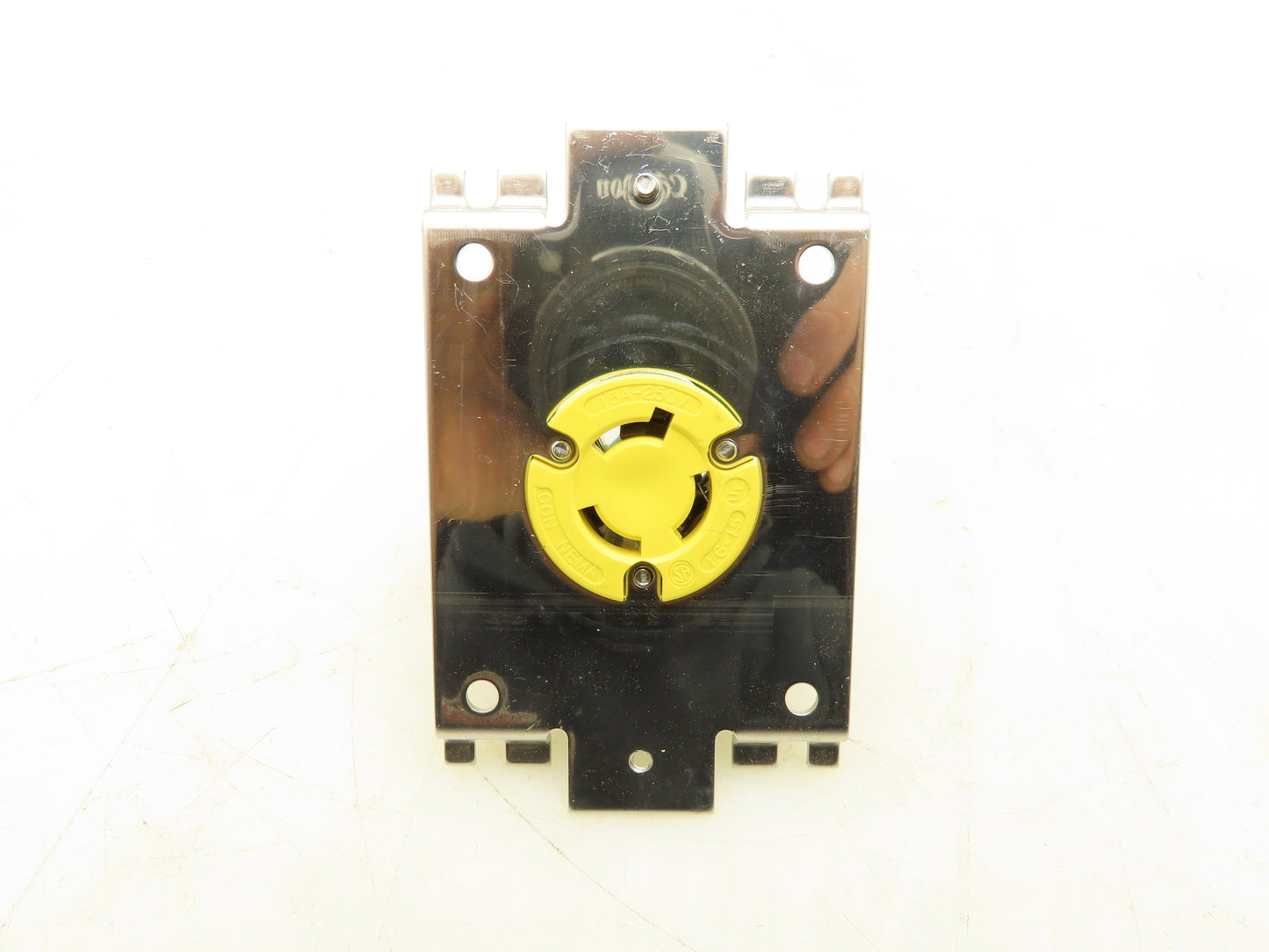 Ericson 2715FS22 Watertight Flip Seal Receptacle 15A 250V Twist-Lock  Lot of 2