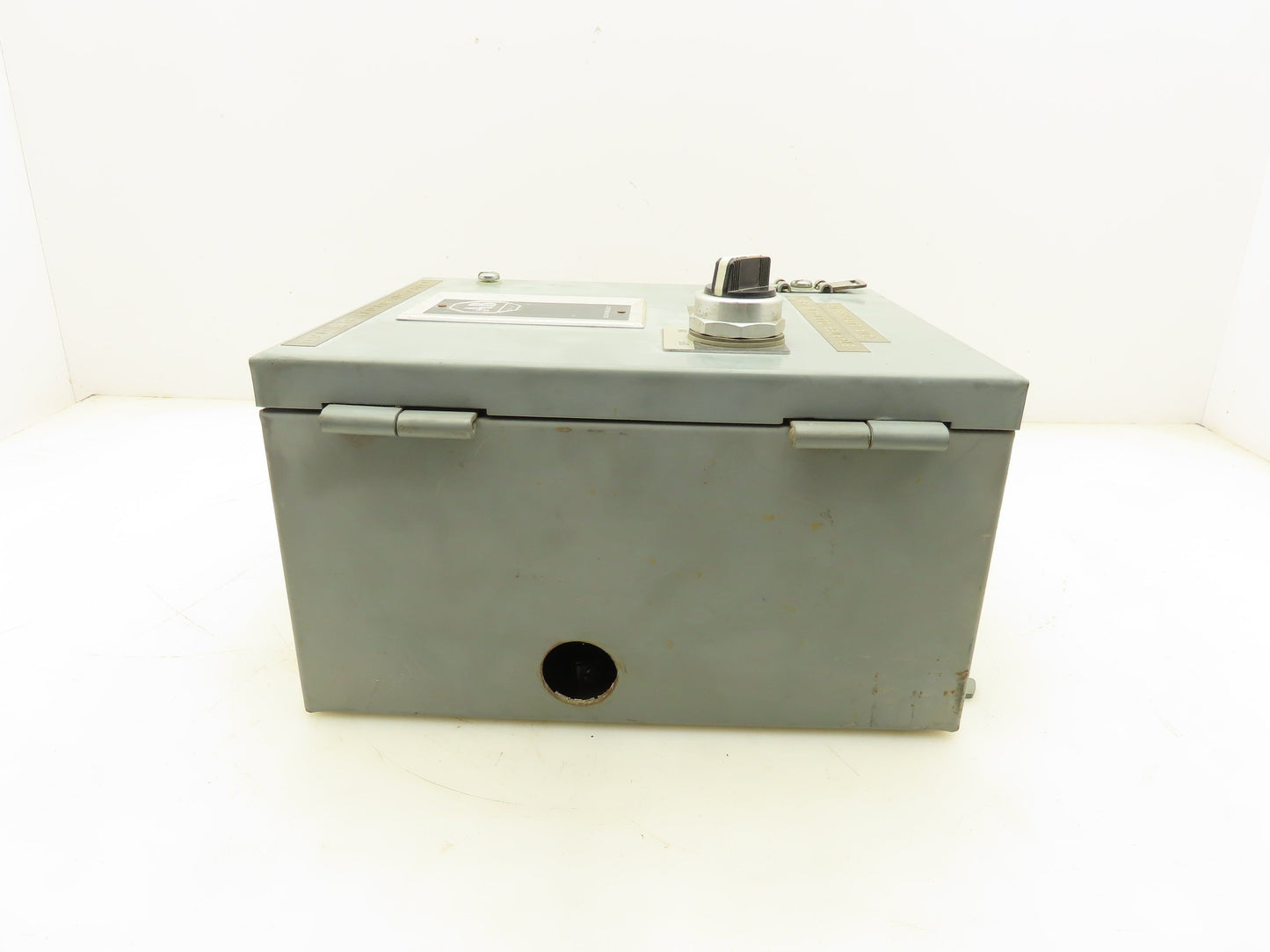 Allen Bradley 509-AJB Magnetic Motor Starter 3 Pole 18A 480V Coil Sz0 Nema 3R,12