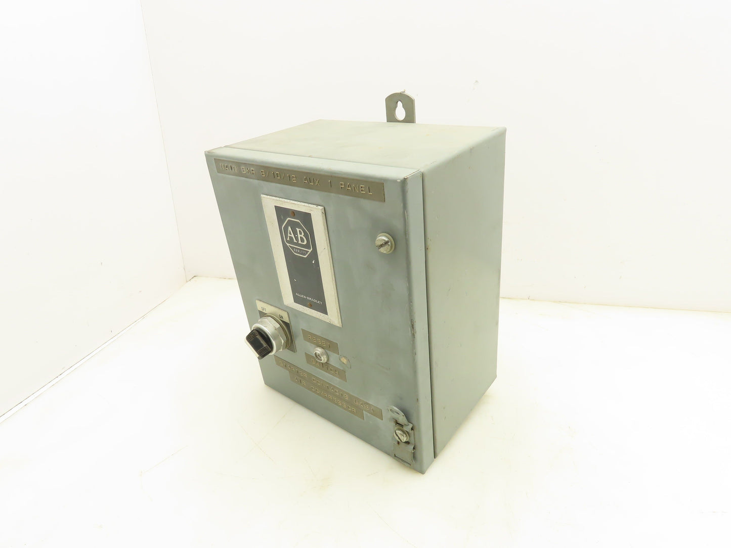 Allen Bradley 509-AJB Magnetic Motor Starter 3 Pole 18A 480V Coil Sz0 Nema 3R,12