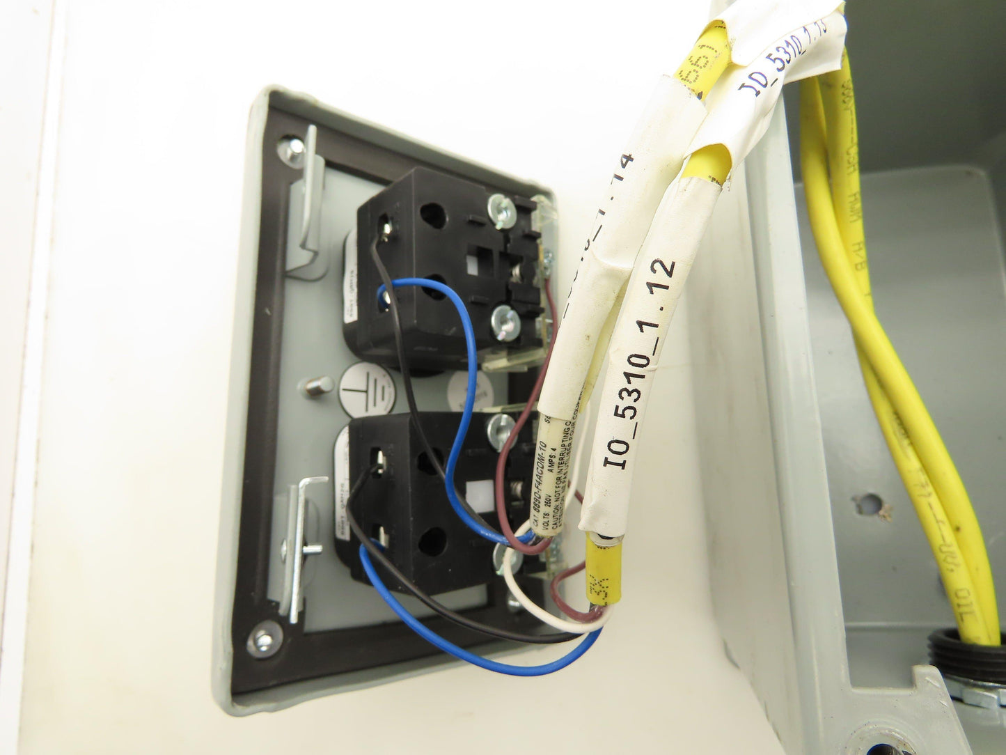 Hoffman E2PBX Pushbutton Enclosure W/Illuminated Blue Green Pushbuttons Nema 13