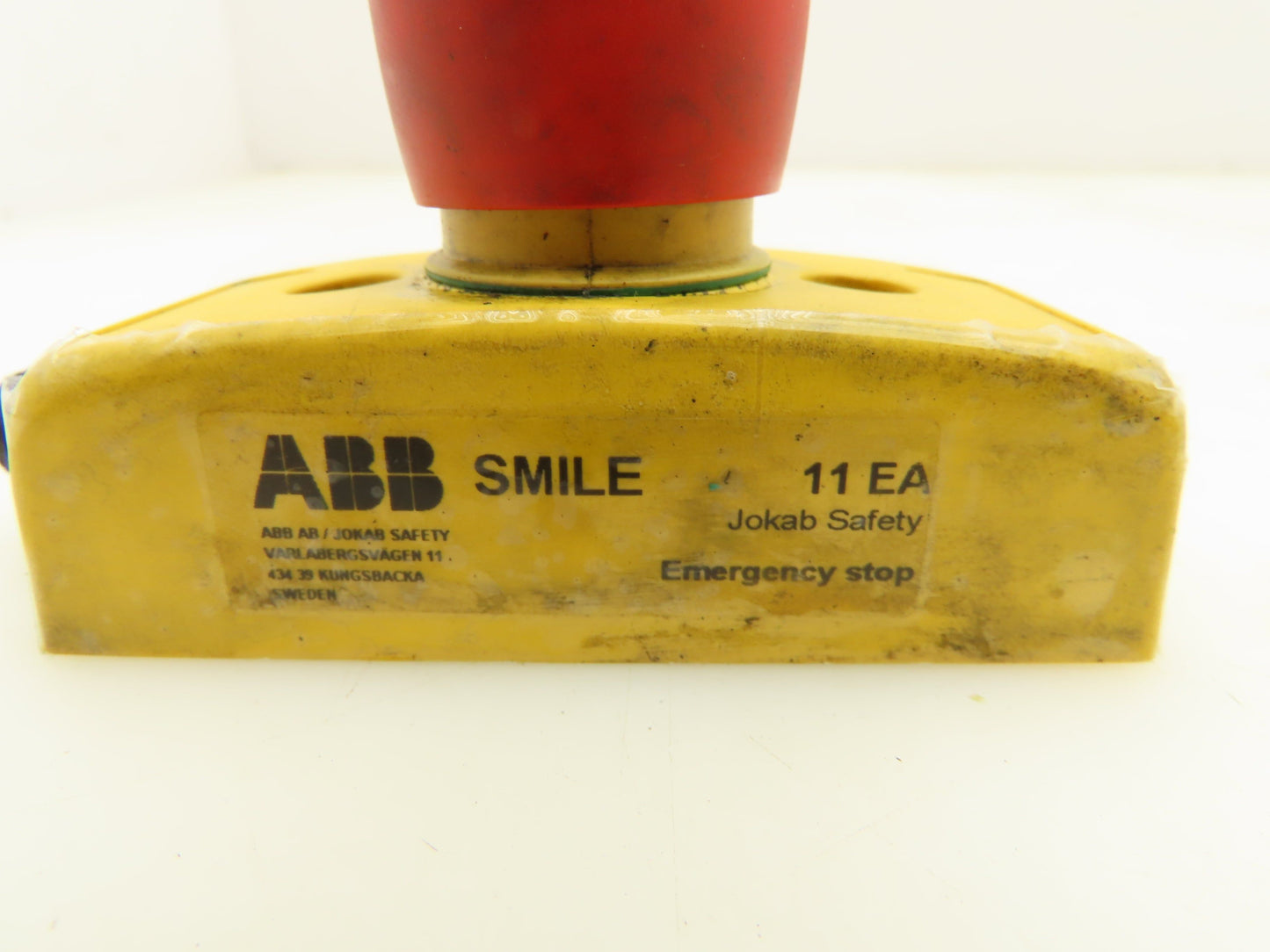 ABB Jokab Safety ABB SMILE 11 Red Pushbutton E-Stop Switch