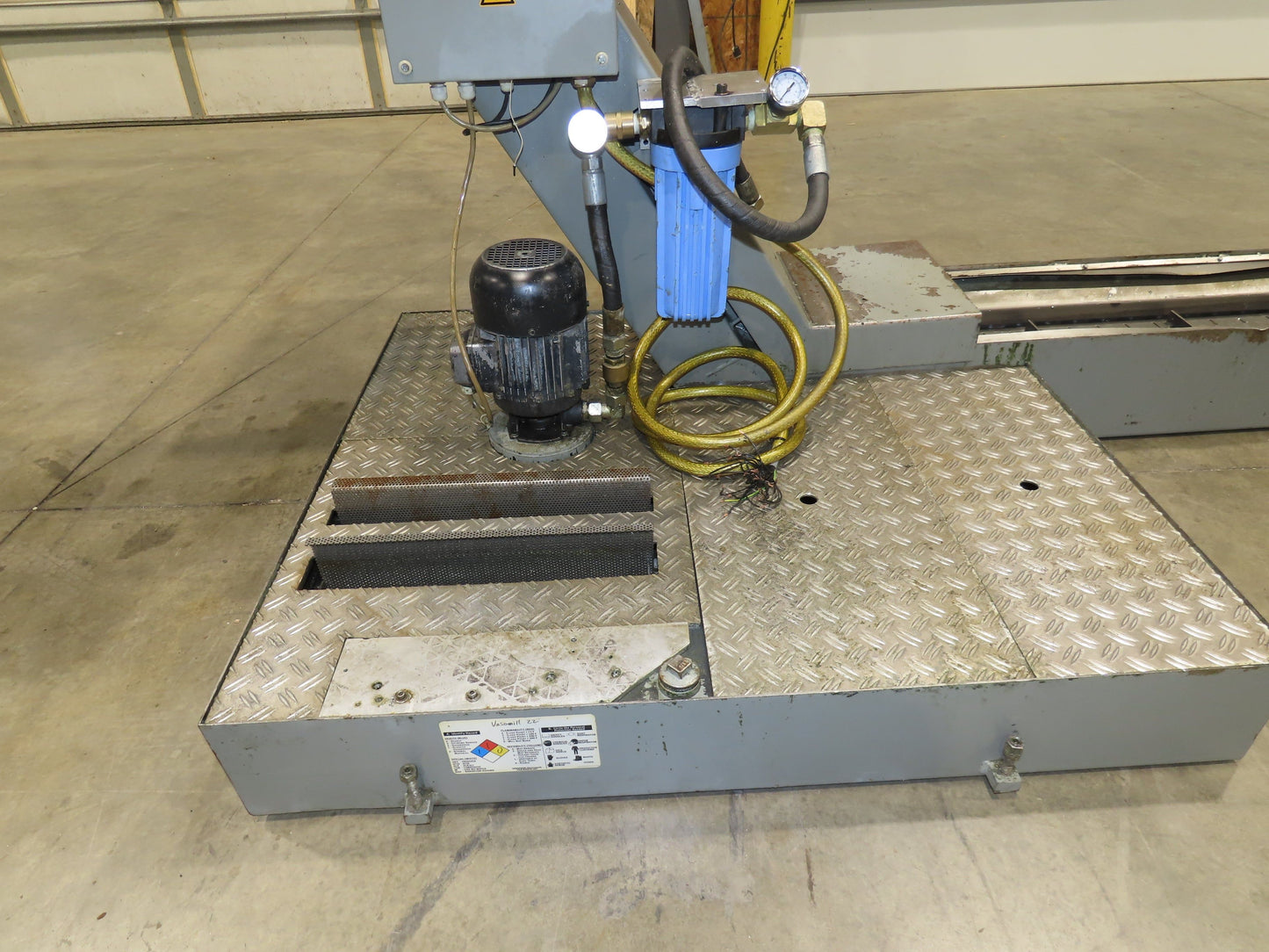 BMF SPE 63/30-250 CNC Chip Conveyor with Coolant Tank Pump Filtration 460V 10FPM