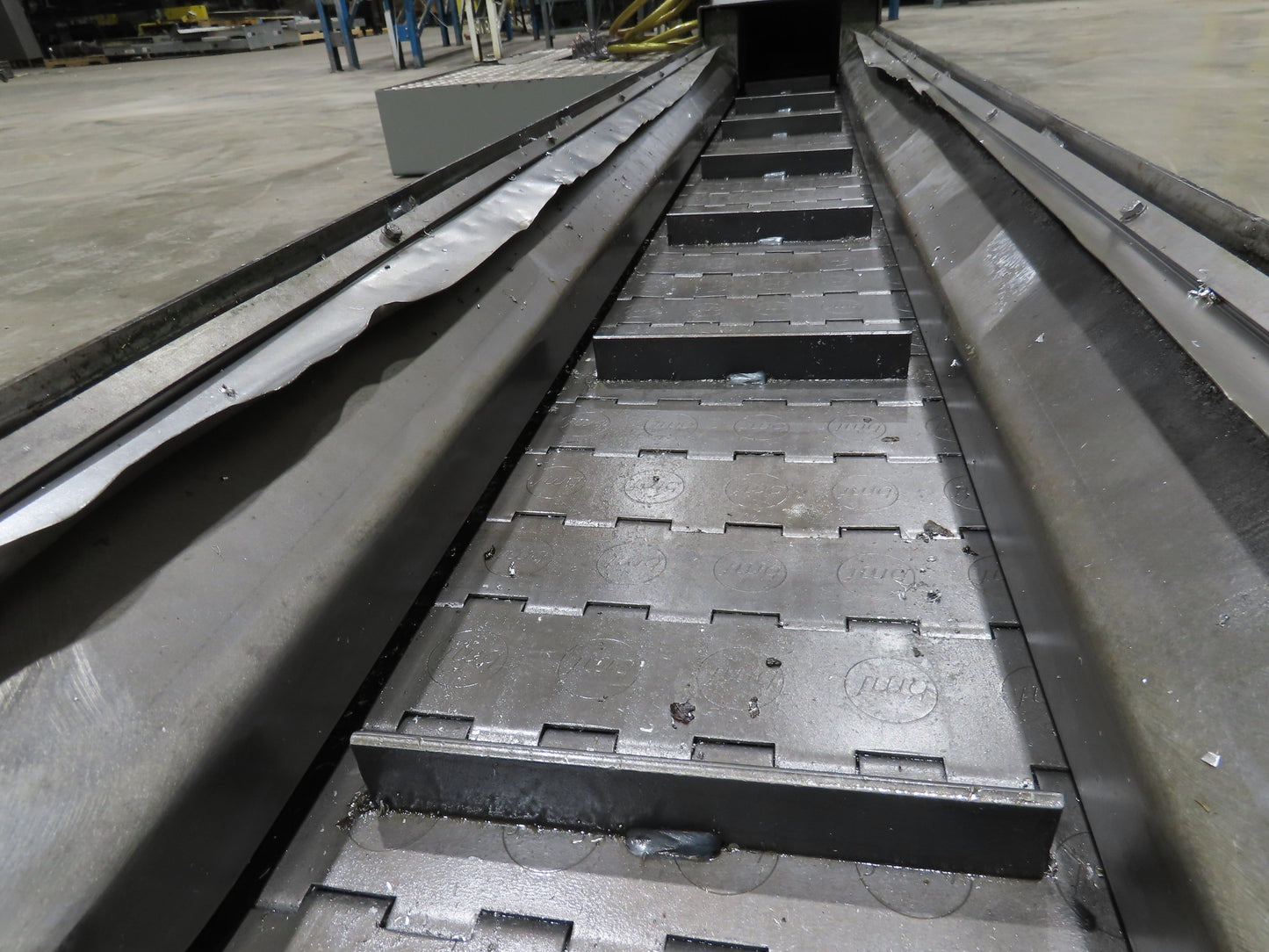 BMF SPE 63/30-250 CNC Chip Conveyor with Coolant Tank Pump Filtration 460V 10FPM
