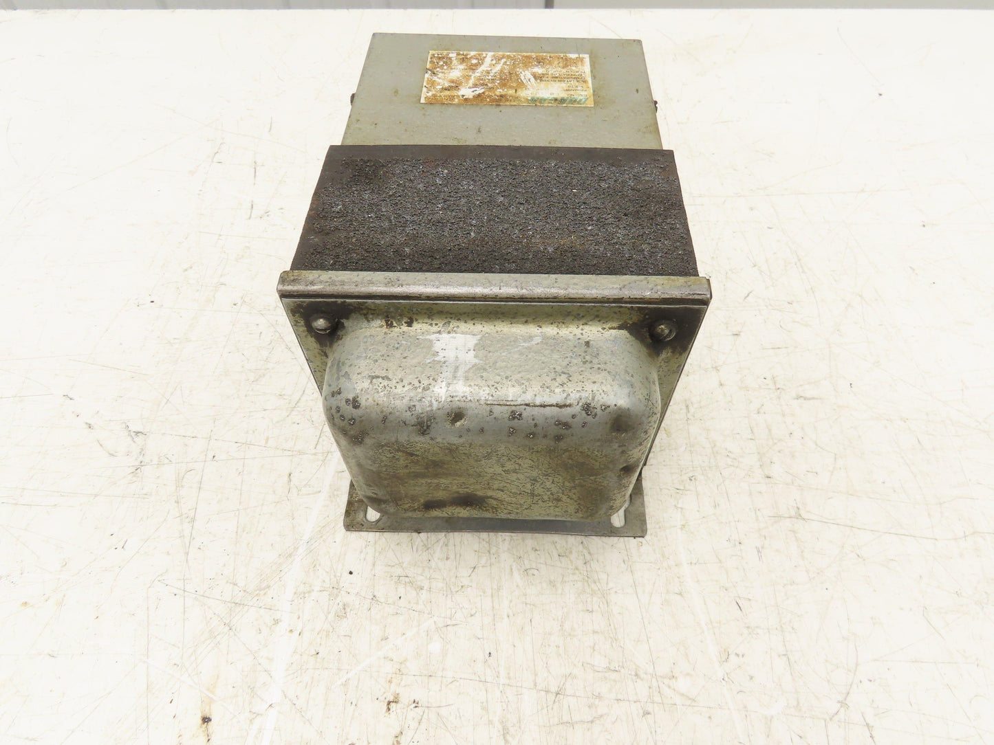 Dongan 80-1045 Single Phase Transformer 2KVA HV 240x480V LV 120/240V 1PH Type 3R