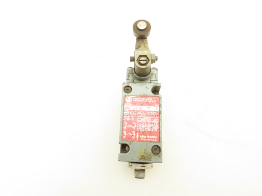 Allen Bradley 802T-ATPD Oil Tight Limit Switch Roller Arm Spring Return 600V 10A