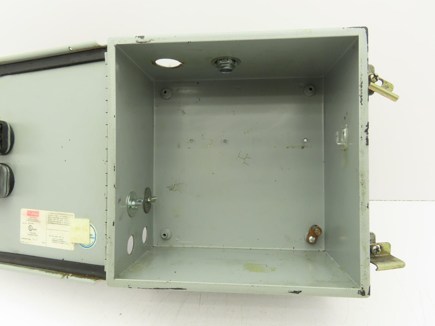 Hoffman A10106CH Electrical Enclosure Junction Box E-Stop Pushbutton 10x10x6"