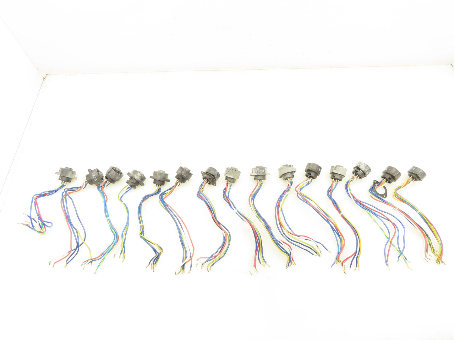 Amphenol C16-1 Circular Connector 7-Pin Female Plug 6A 250V  Lot of 15