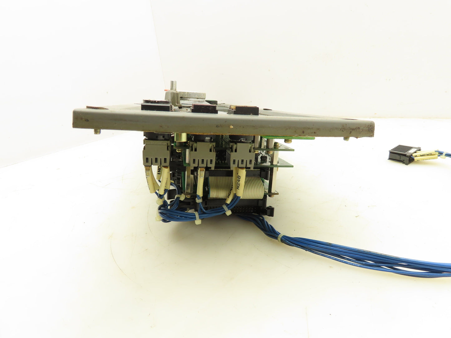 Okuma 7000L-S CE OSP Machine Operator Control Panel w/Pulse Handwheel CNC Lathe