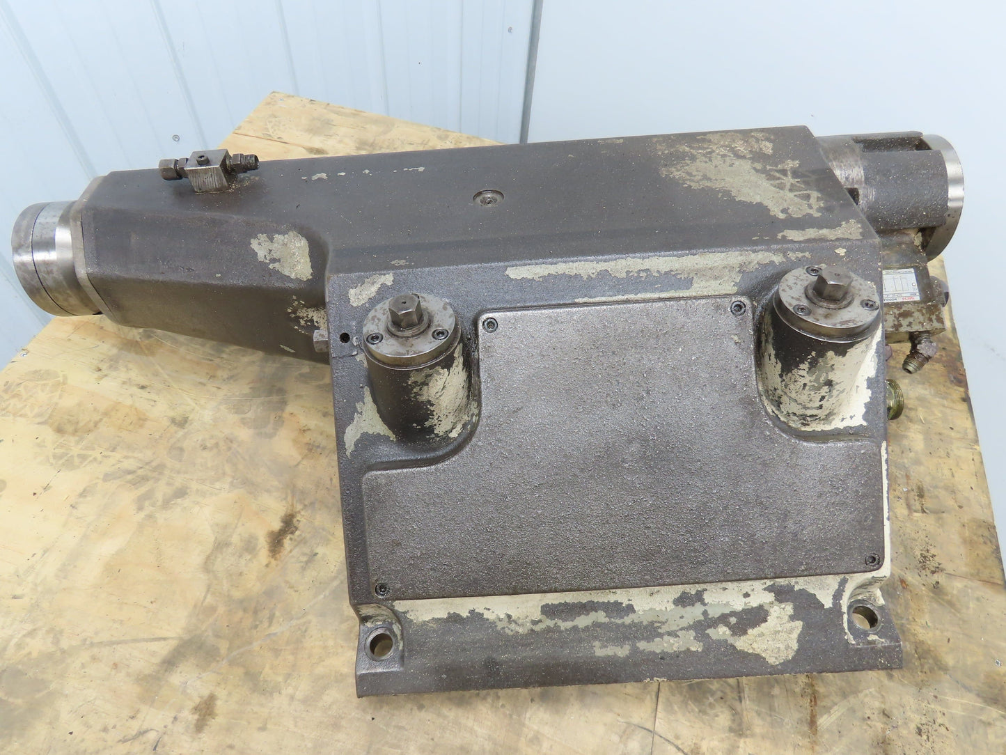 Okuma LU-25 Horizontal CNC Lathe Tailstock Assembly