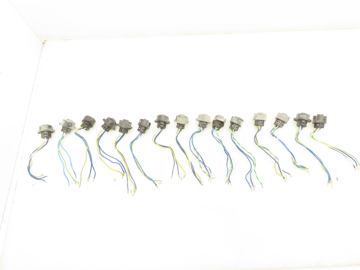 Amphenol C16-1 Circular Connector 4-Pin Female Plug 16A 380-400V Lot of 15