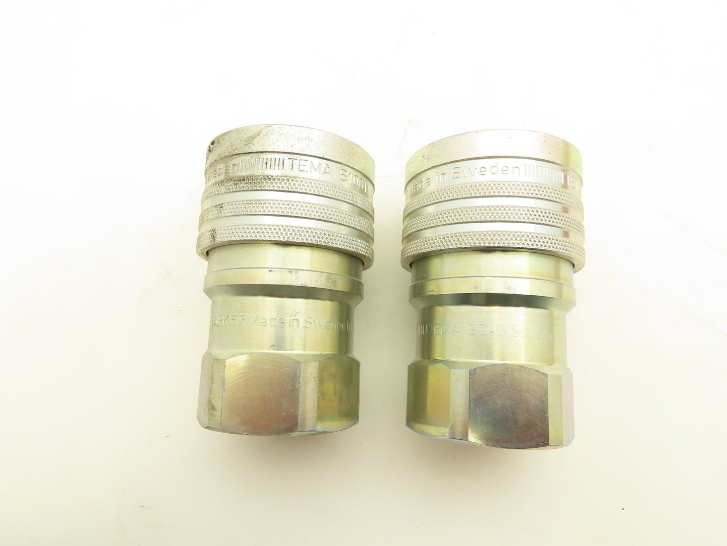 Parker IB10011 Hydraulic  1" Quick Coupler 1" Female NPT  Lot of 2