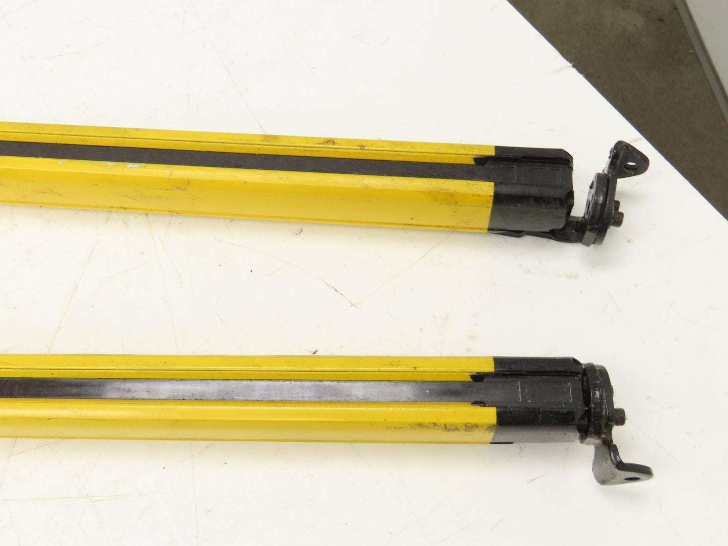 Keyence GL-R72H-T GL-R72H-R Safety Light Curtain Set Receiver & Transmitter