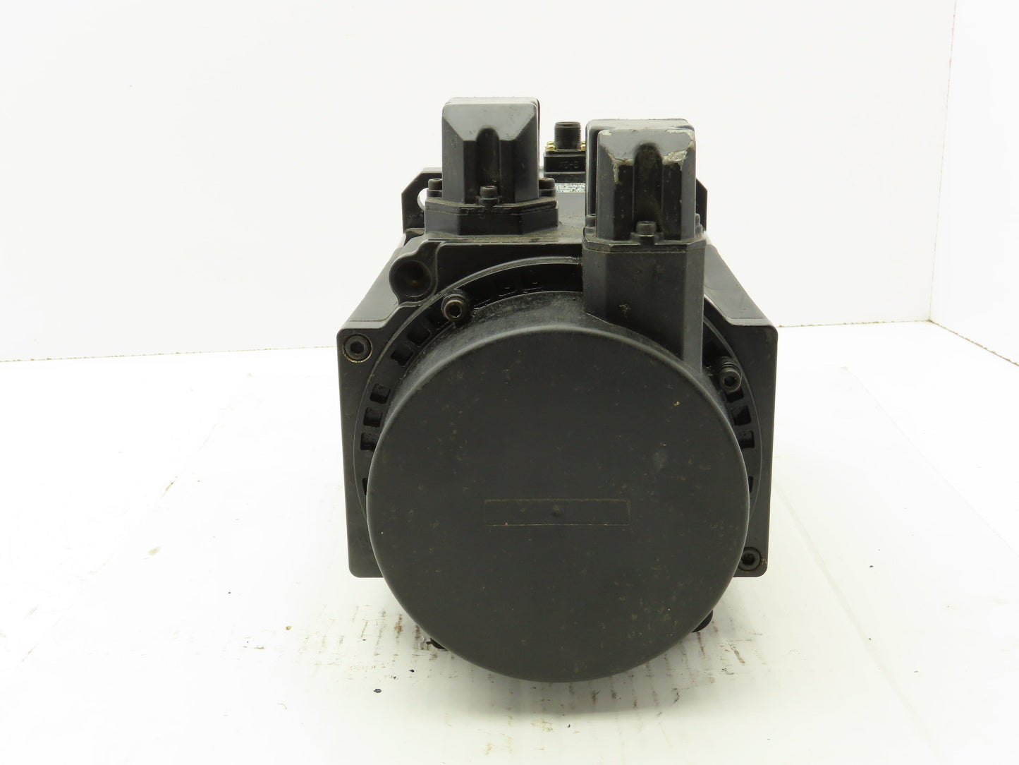 Okuma BL-MC200E-12SB AC Servo Motor 2.4kW 1200 RPM 141V 3PH Encoder ER-FC-2048D