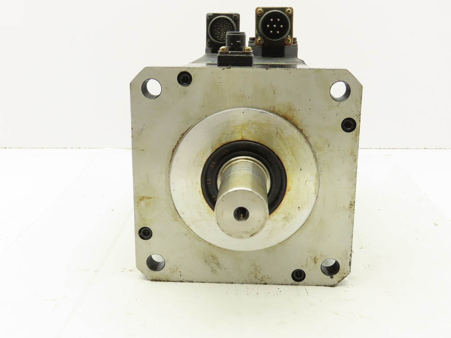 Okuma BL-MC200E-12SB AC Servo Motor 2.4kW 1200 RPM 141V 3PH Encoder ER-FC-2048D