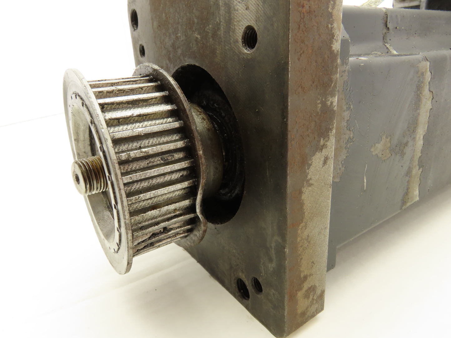 Okuma BL-MC95J-201B AC Servo Motor 2kW 2000 RPM 133V 3PH Encoder ER-JF-7200D