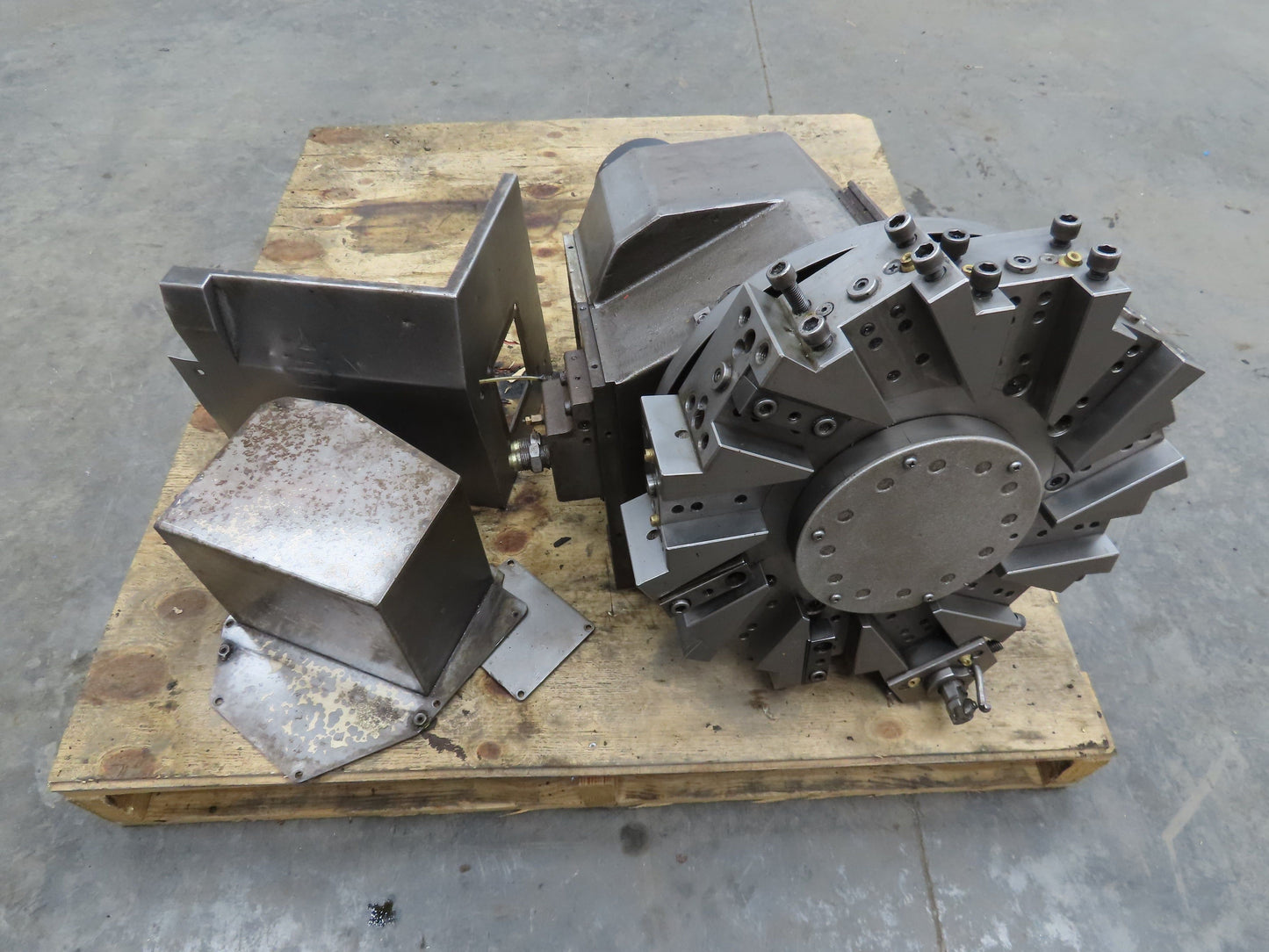 Okuma LU-15 CNC Lathe 12-Position Turret Tool Changer Servo Motor BL MC140E 30T