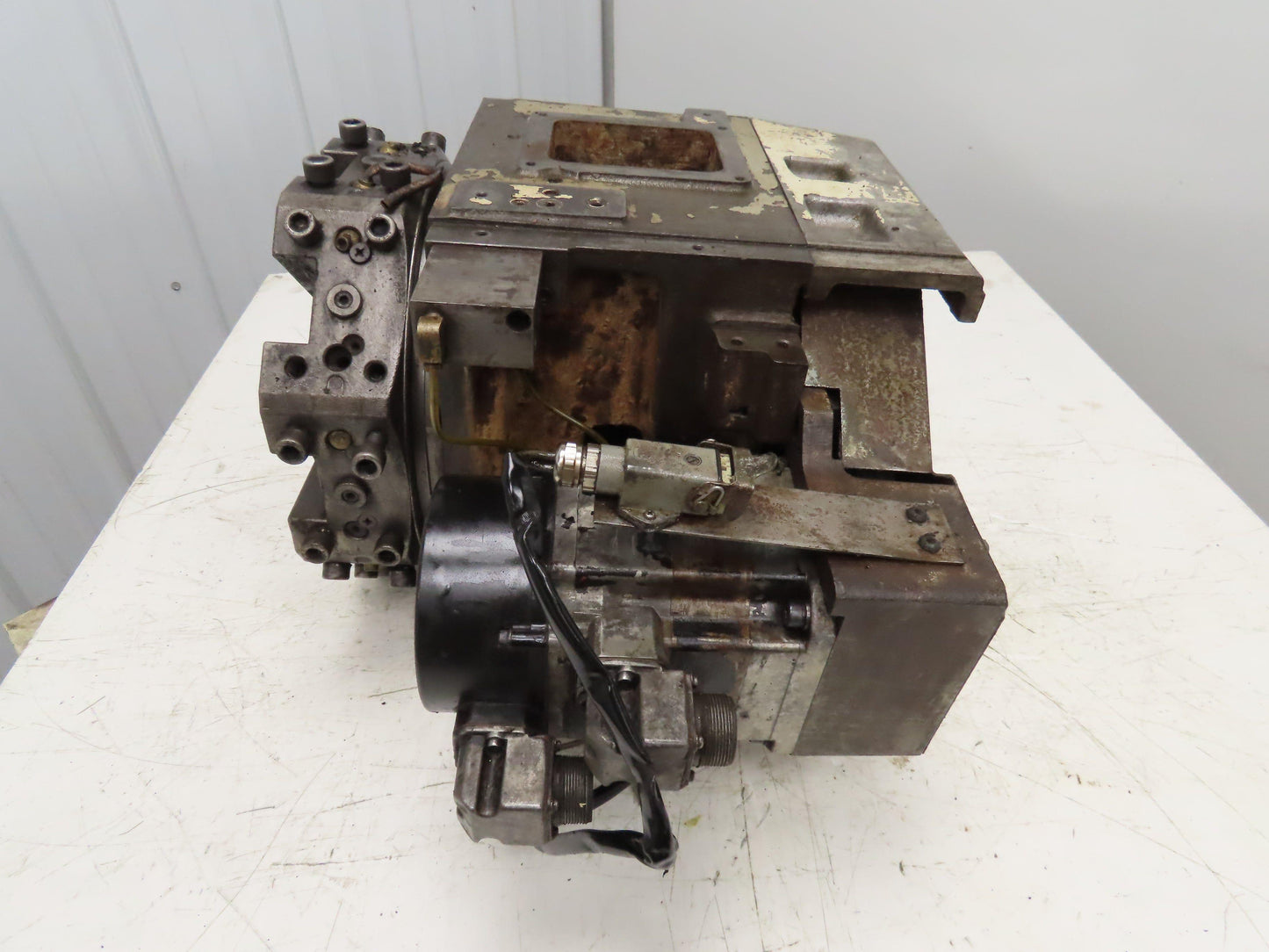 Okuma LU-15 CNC Lathe 8-Position Turret Tool Changer Servo Motor BL-MC50E-20T