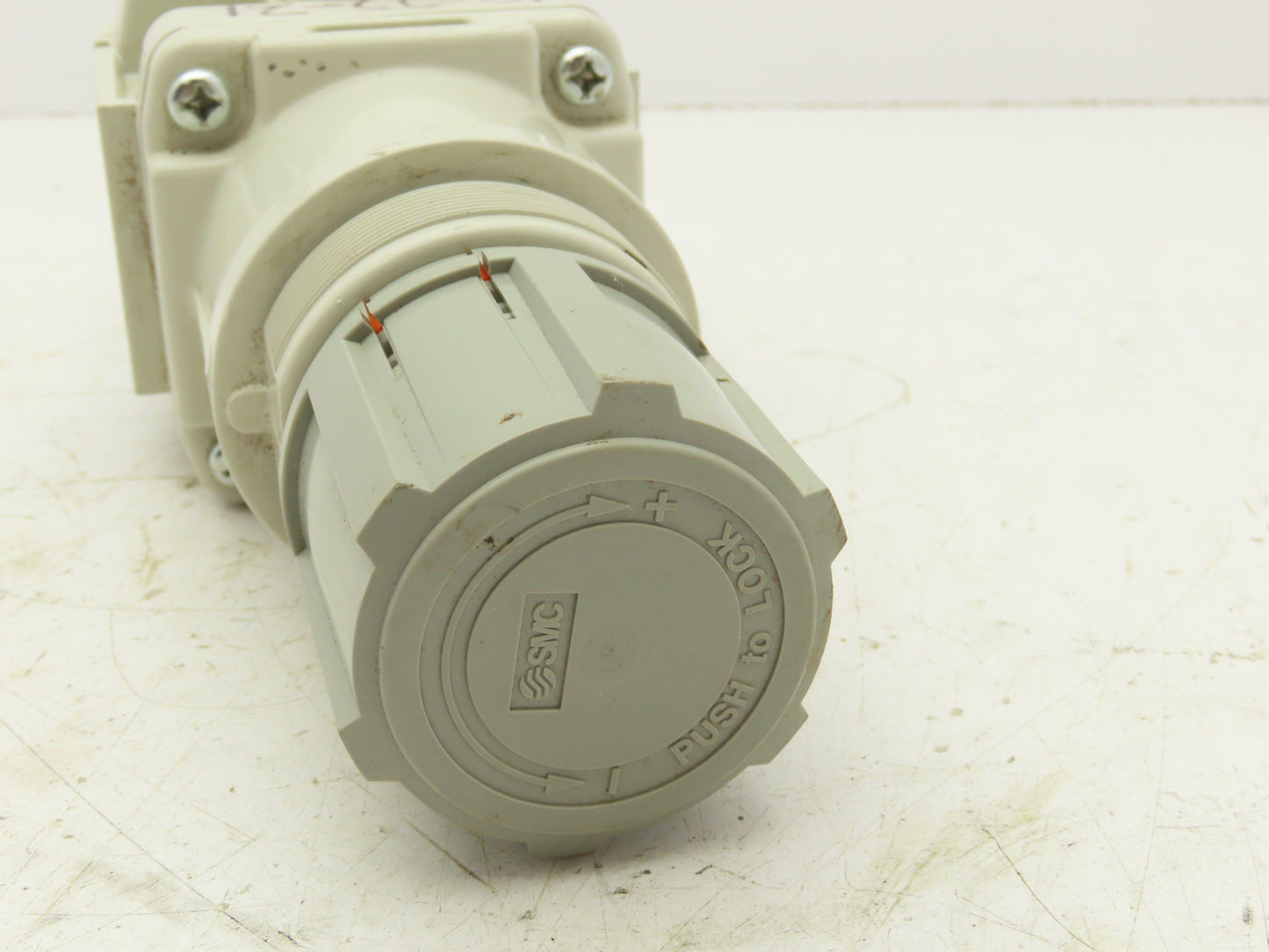 SMC AW60-N06-Z-B Compressed Air Line Filter Regulator 7-125 PSI 3/4" NPT