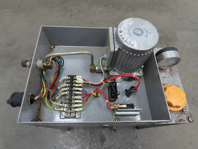 Showa MLA-03W Lubrication Pump 4.5Gal Tank Machine Oiler 300 cc/min 100V 1PH