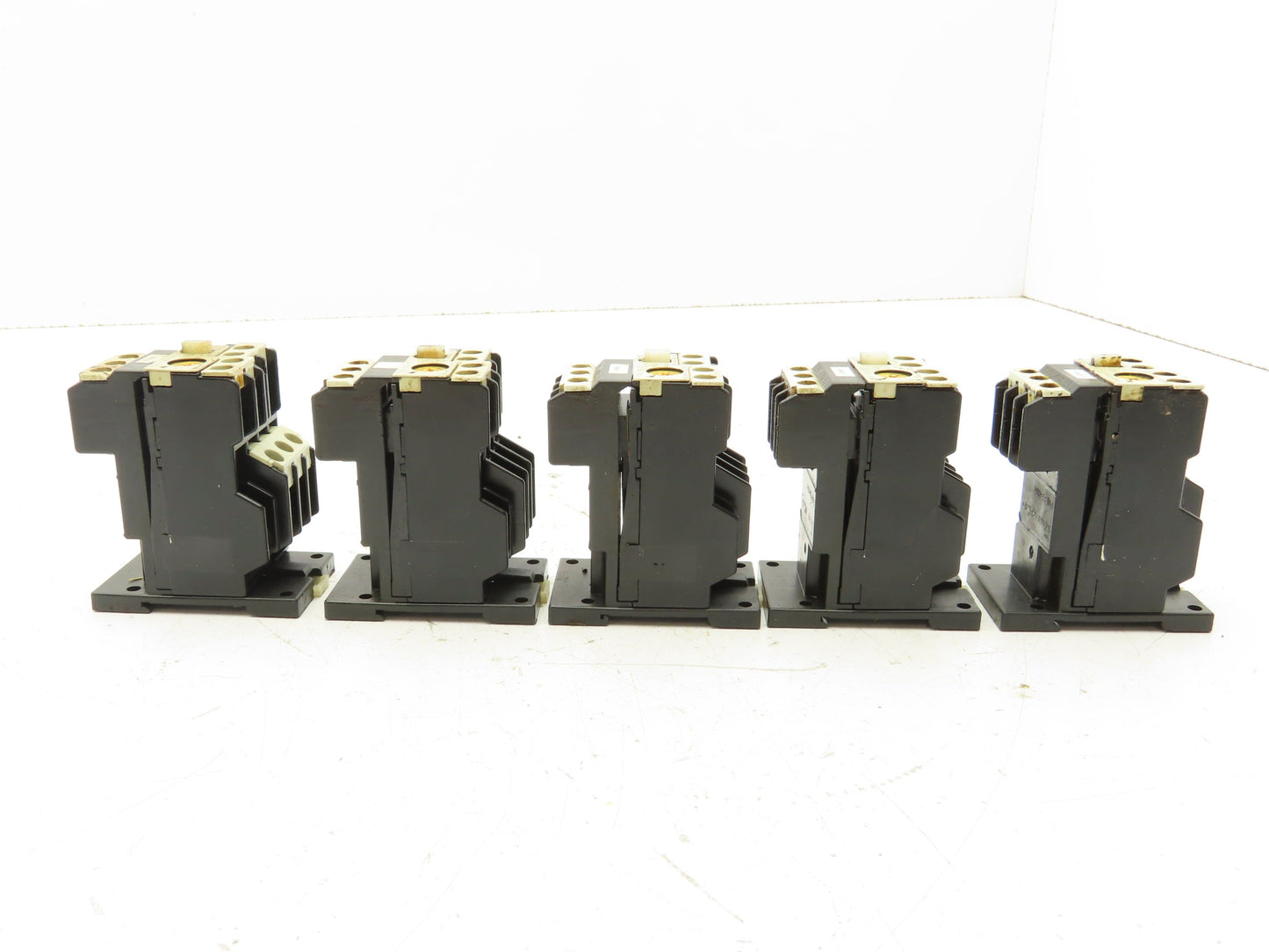 Fuji Electric TR-0N/3 Thermal Overload Relay 0.48-0.72A 600VAC Lot of 5