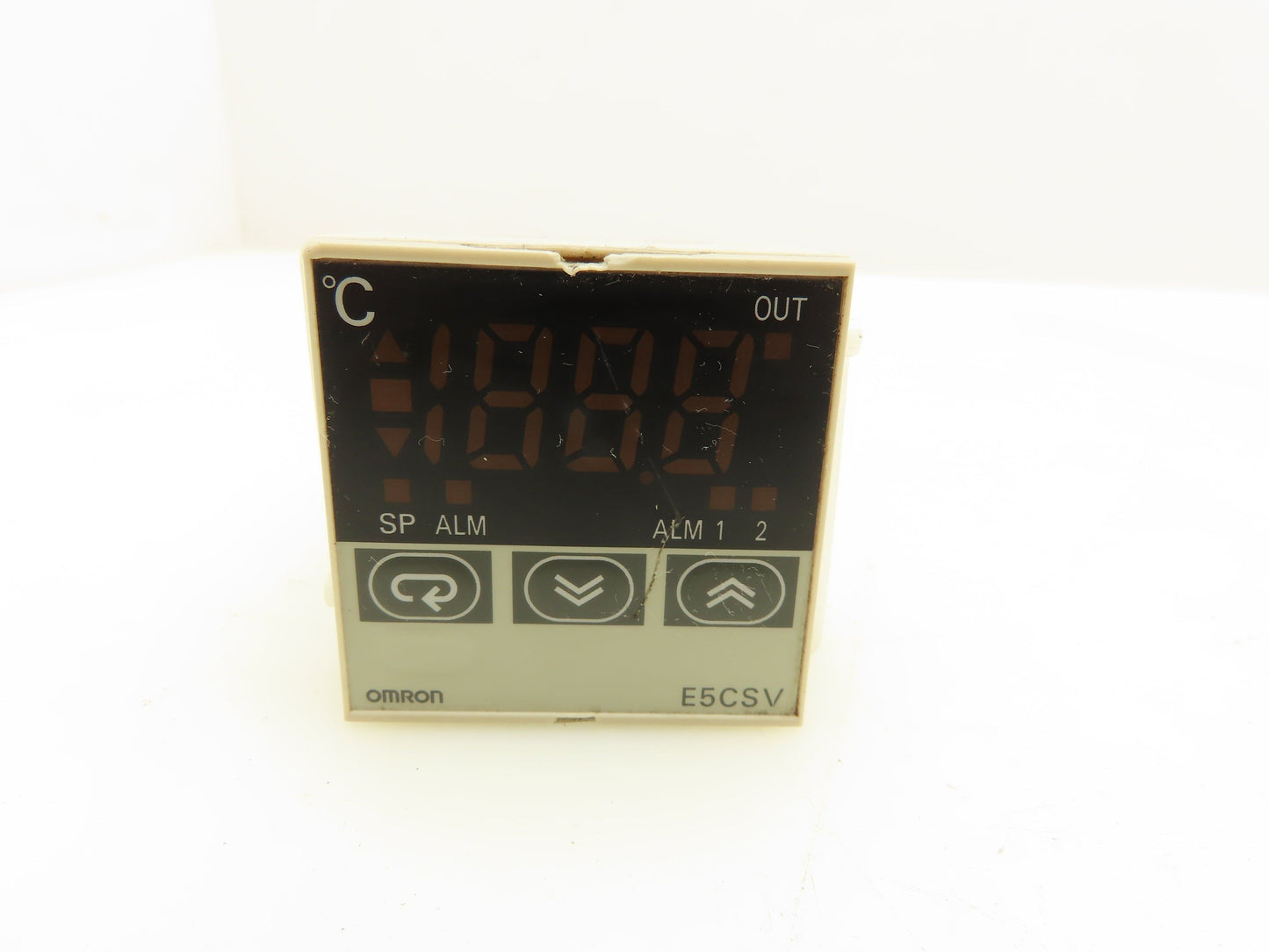Omron E5CSV-R1KJ-W Digital Temperature Controller 100-240VAC 5VA 50/60HZ