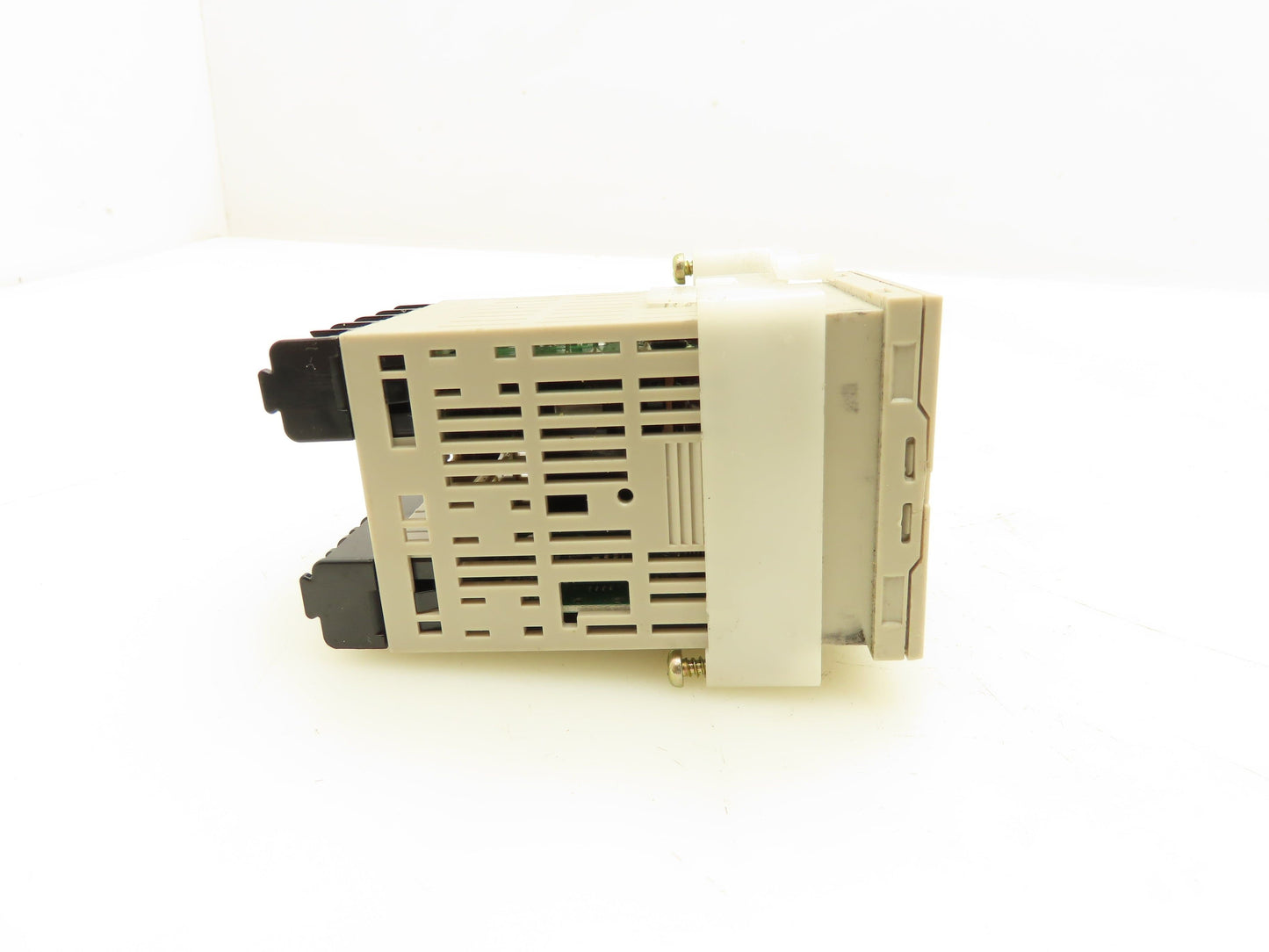 Omron E5CSV-R1KJ-W Digital Temperature Controller 100-240VAC 5VA 50/60HZ