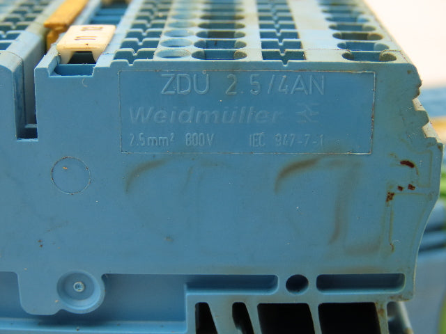 Weidmuller ZDU-2.5/4AN Terminal Block 800V 2.5mm Light Blue Lot of 144