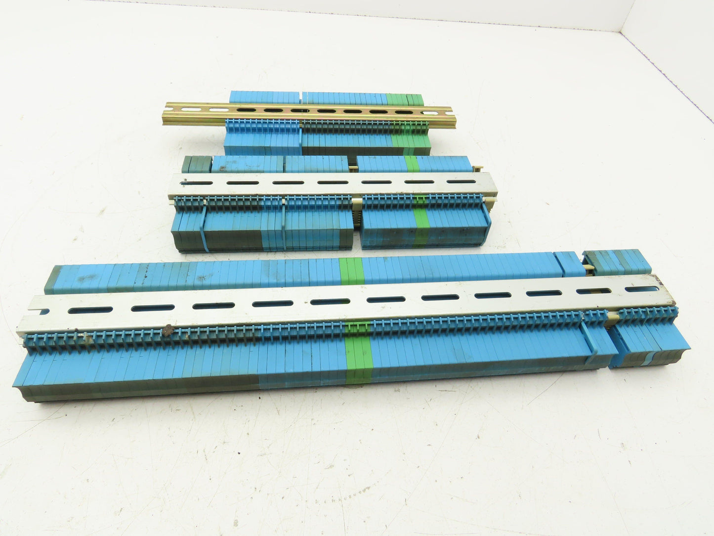 Weidmuller ZDU-2.5/4AN Terminal Block 800V 2.5mm Light Blue Lot of 144