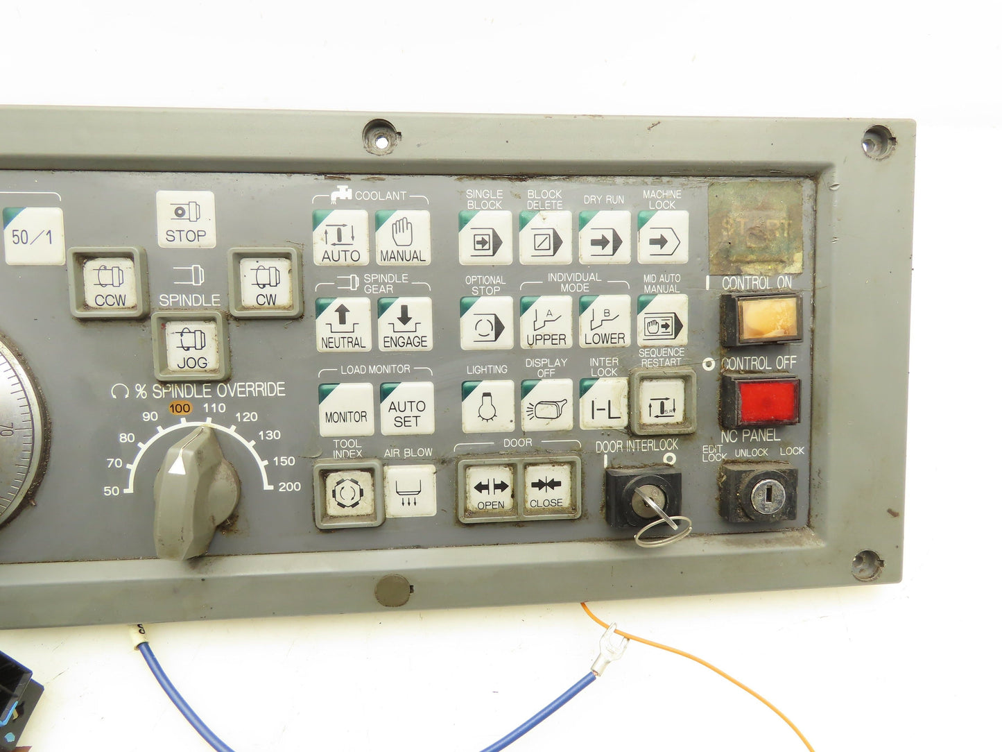 Okuma 7000L-S CE OSP Machine Operator Control Panel w/Pulse Handwheel CNC Lathe