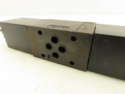 Parker D1VW4CNJWF70X4593 Hydraulic Solenoid Valve 3-Pos 24VDC 3000 PSI