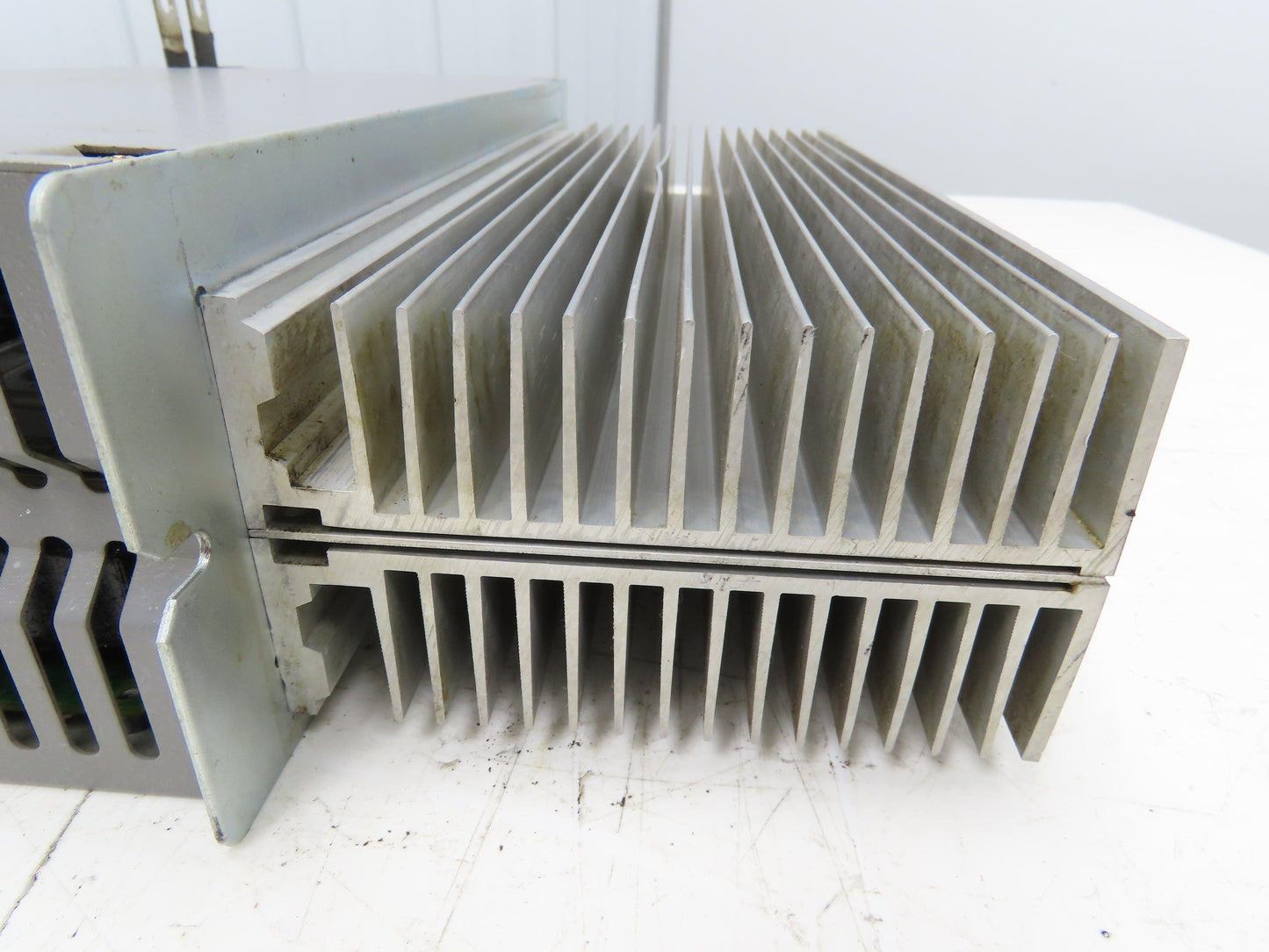 Okuma MIV0404-1-B1 AC Servo Amplifier Drive Unit