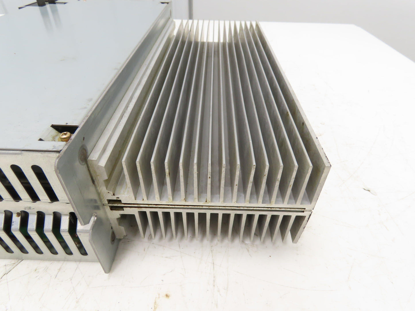 Okuma MIV0404-1-B5 AC Servo Amplifier Drive Unit