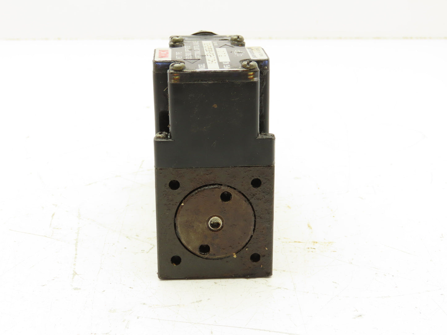 Nachi S-G01-B3X-GRZ-D2-32 Hydraulic Directional Control Solenoid Valve 24VDC D03