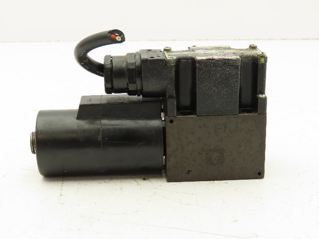 Nachi S-G01-C5-GRZ-D2-32 Hydraulic Directional Control Solenoid Valve 24VDC D03
