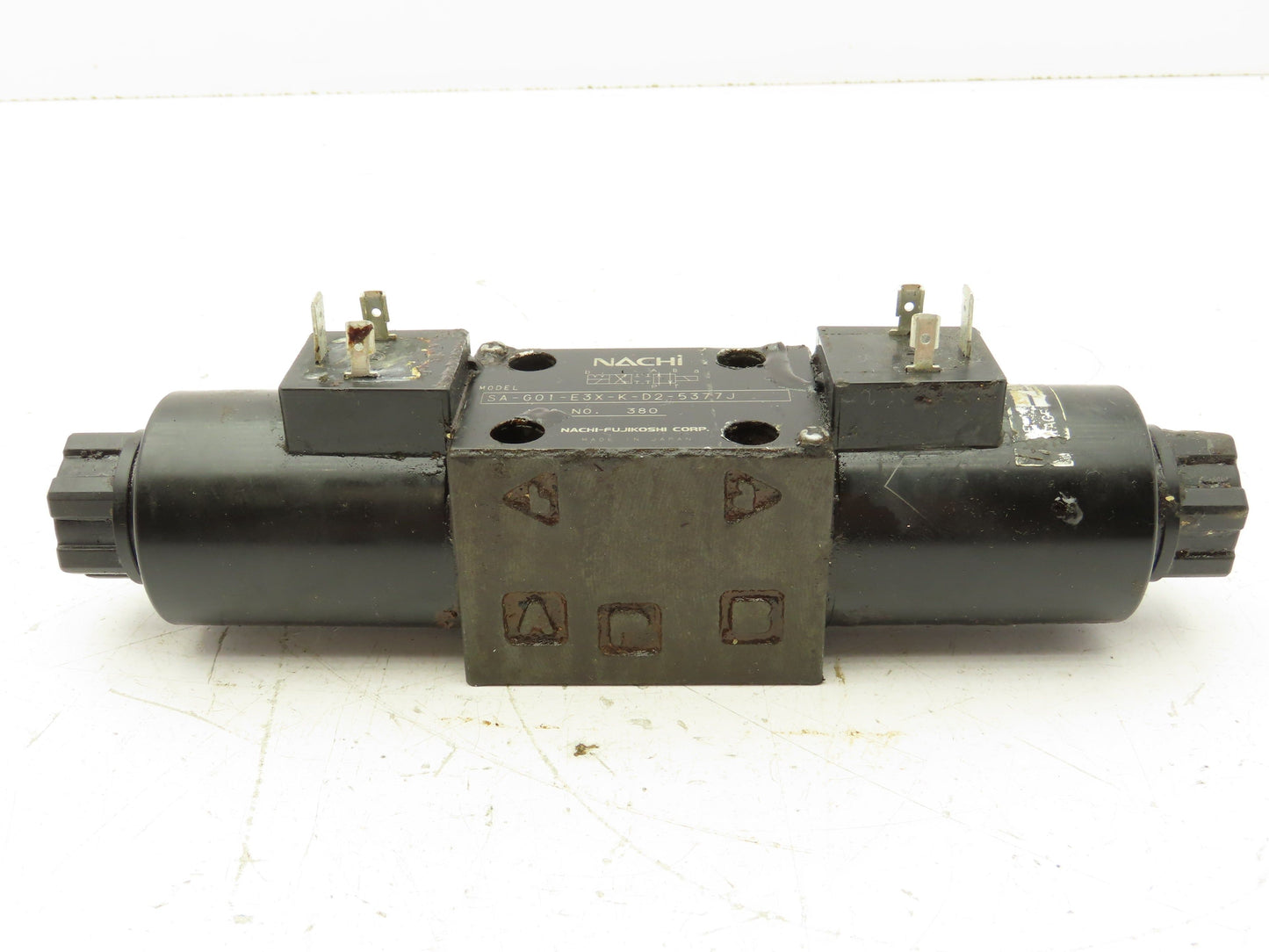 Nachi SA-G01-E3X-K-D2-5377J Hydraulic Directional Control Solenoid Valve 24VDC
