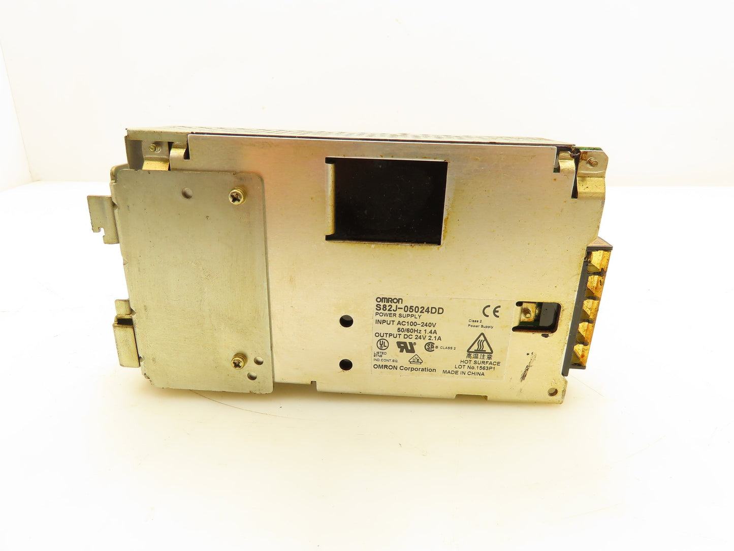 Omron S82J-05024DD Switching Mode Power Supply Output 24VDC 2.1A Lot of 5