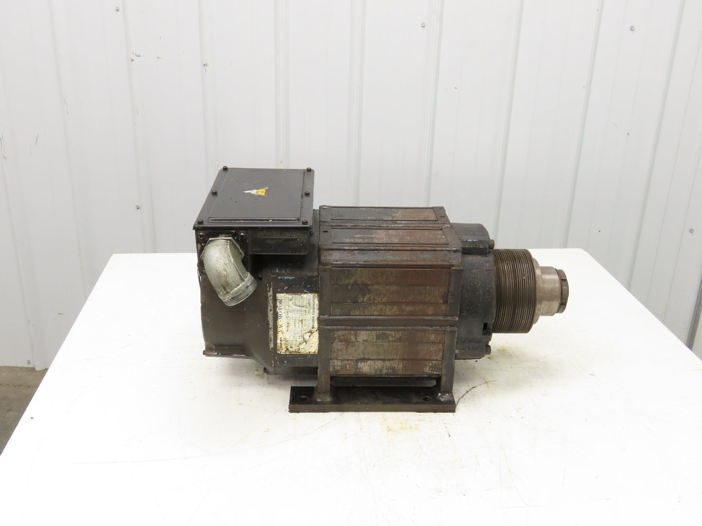 Okuma VAC-YMMC-7.5/5.5R-052 CNC Lathe AC Servo Spindle Motor 10Hp