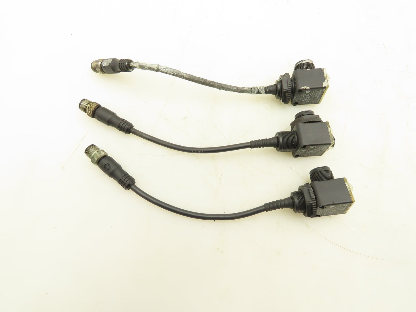 Allen Bradley 42EF-P2KBB-F4 RightSight Polarized Photosensor 3m Red Lot of 3