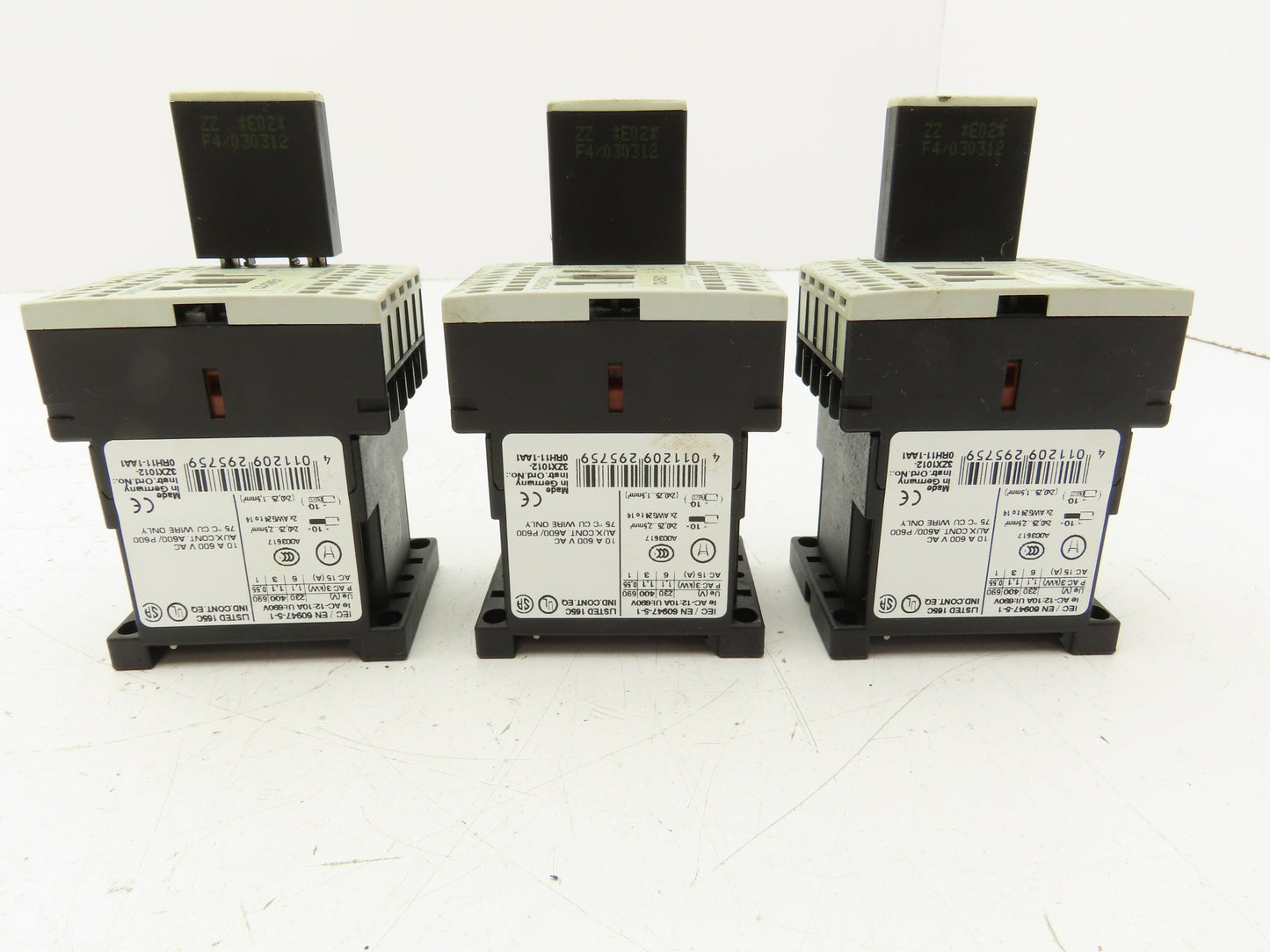 Siemens 3RH1122-2BB40 Auxiliary Contactor 600VAC 10A Lot Of 3