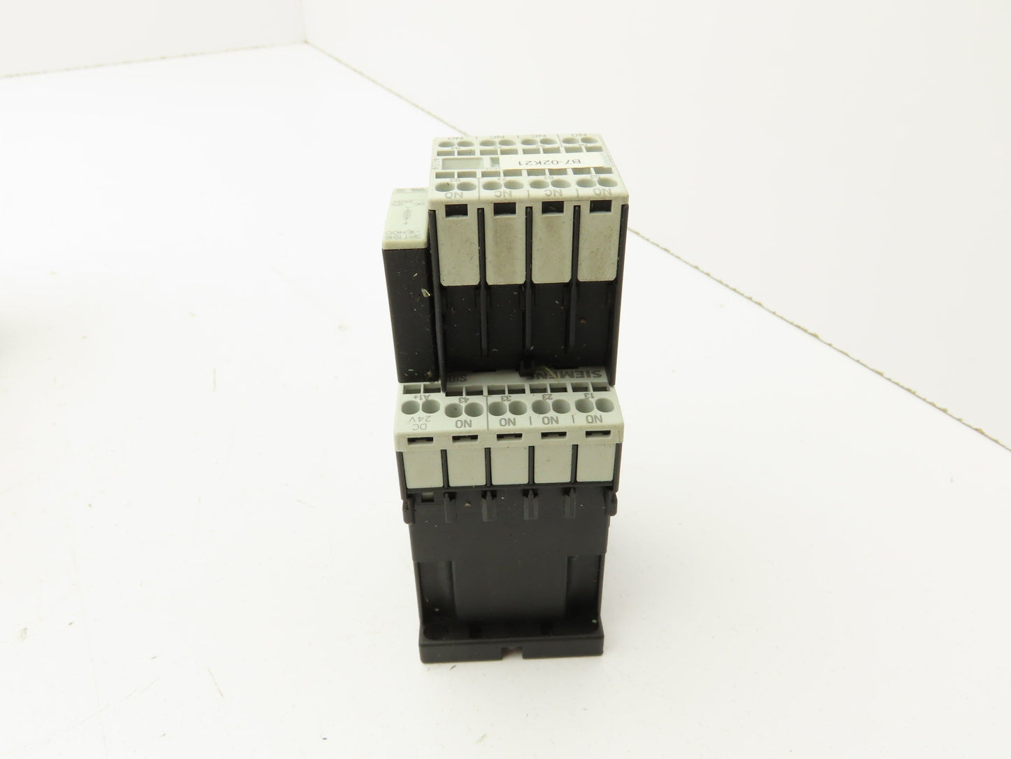 Siemens 3RH1140-2BB40 Auxiliary Contactor 600VAC 10A Lot Of 6