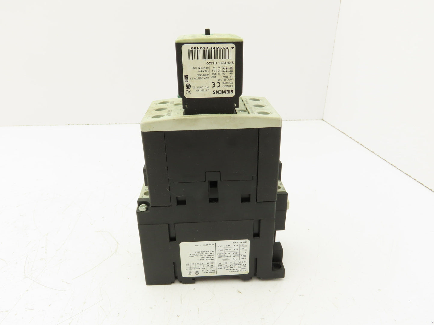 Siemens 3RT1034-1BB44 Contactor 24VDC AC-3 32 A 15kW 400V 2NO 2NC 3 Pole