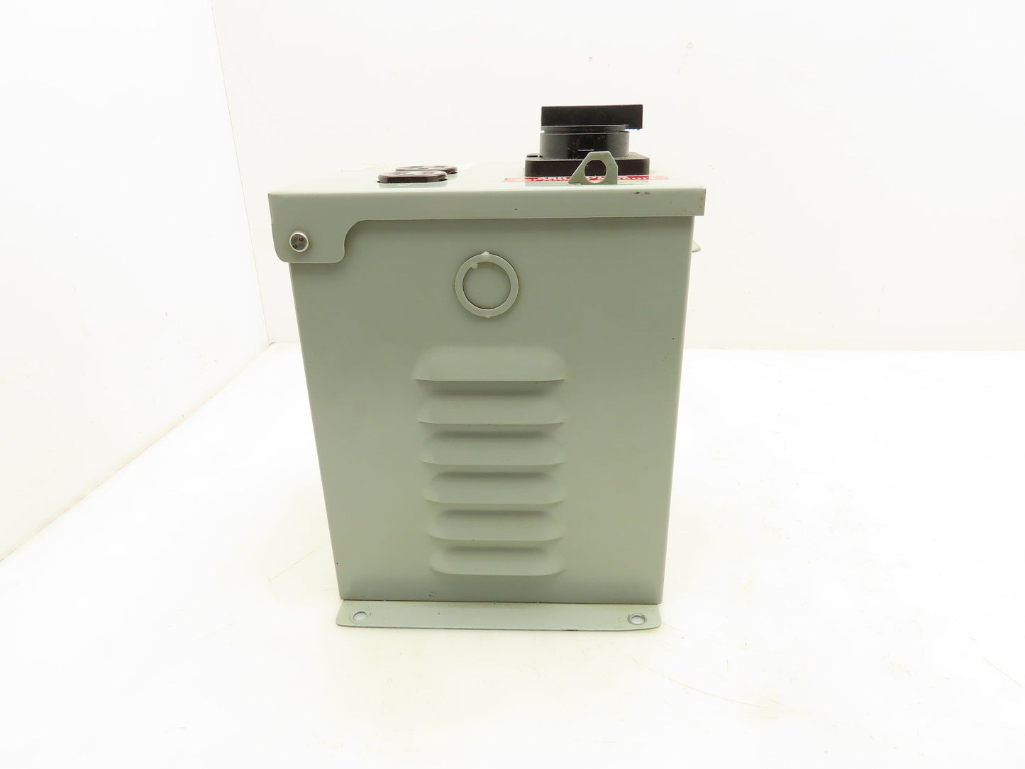 Daykin Electric MDGTA-09 Mini Transformer Disconnect 480V Input 120V Out 250VA