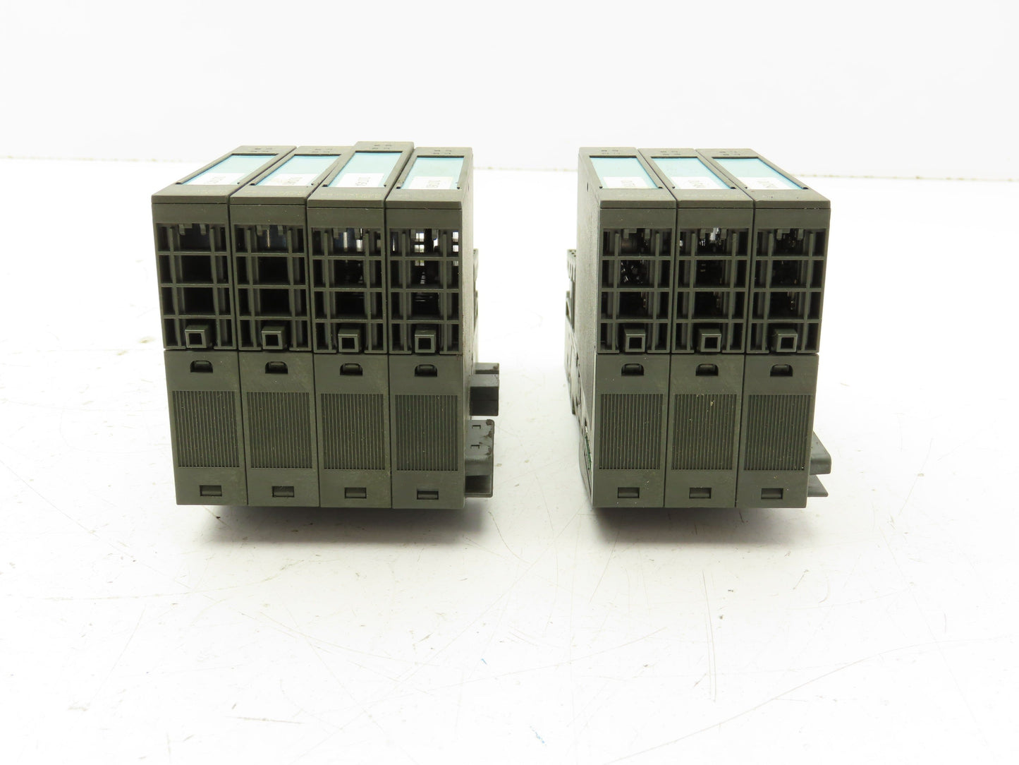 Siemens 6ES7132-4BD30-0AA0 Digital Output Module With Terminal 24VDC 2A Lot Of 7