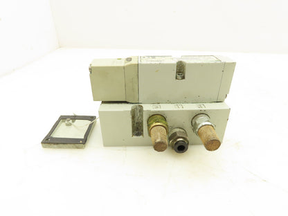 Numatics 122BA4Z2MN00061 Pneumatic Solenoid Valve w/Manifold Base 24VDC Lot of 3